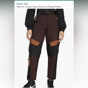 NIKE AIR JORDAN COZY FLEECE PANTS 
WOMENS 
SIZE Small